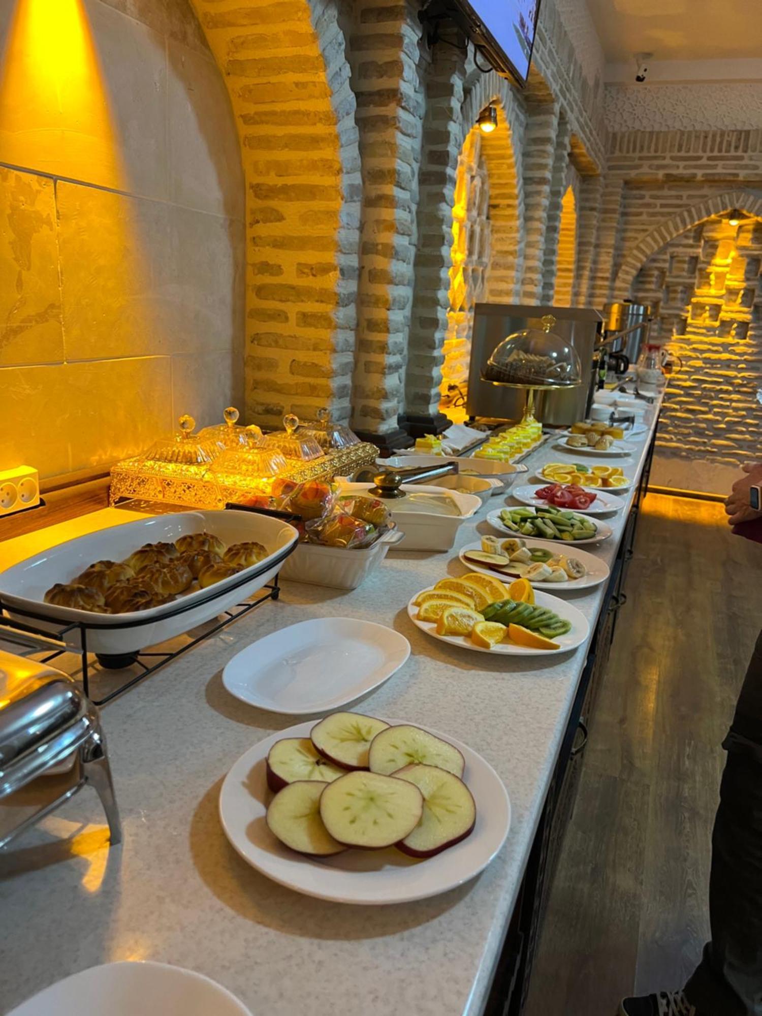 Royal Bukhara Hotel Luaran gambar