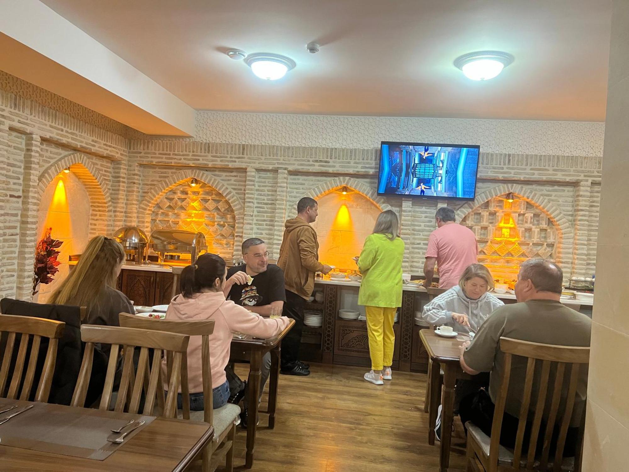 Royal Bukhara Hotel Luaran gambar