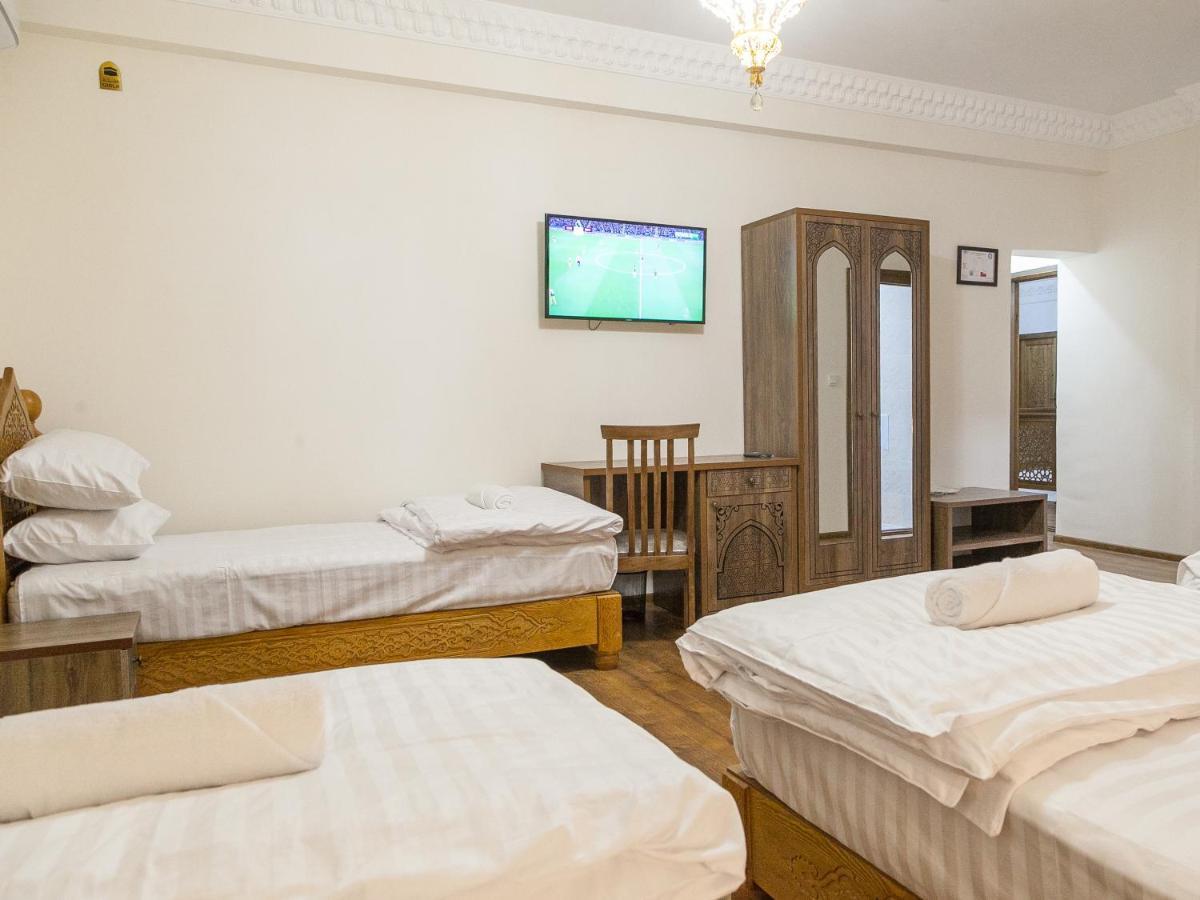 Royal Bukhara Hotel Luaran gambar