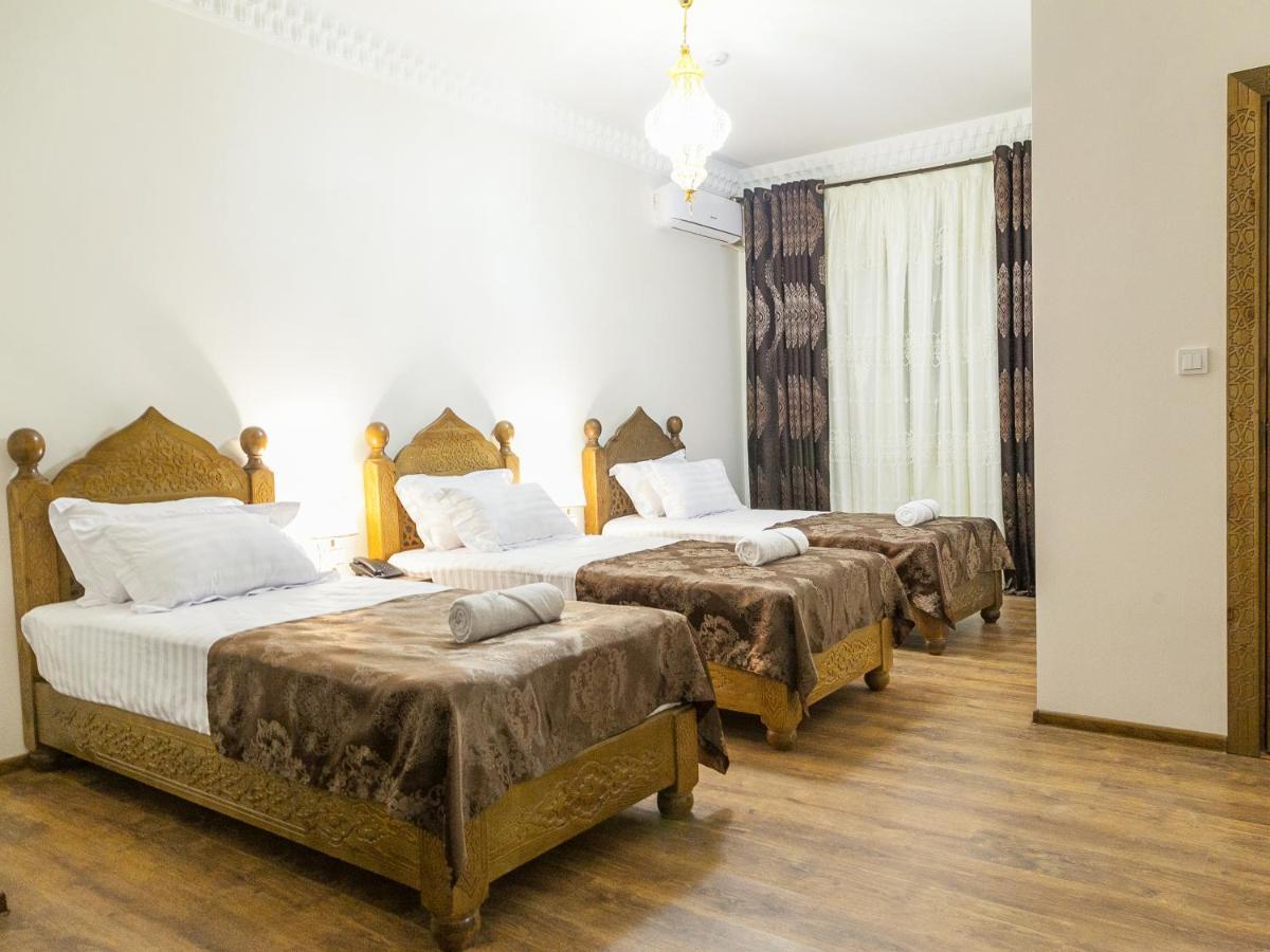 Royal Bukhara Hotel Luaran gambar