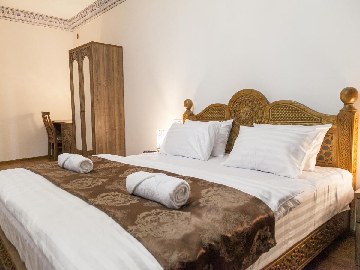 Royal Bukhara Hotel Luaran gambar