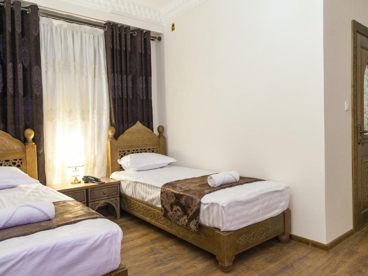 Royal Bukhara Hotel Luaran gambar