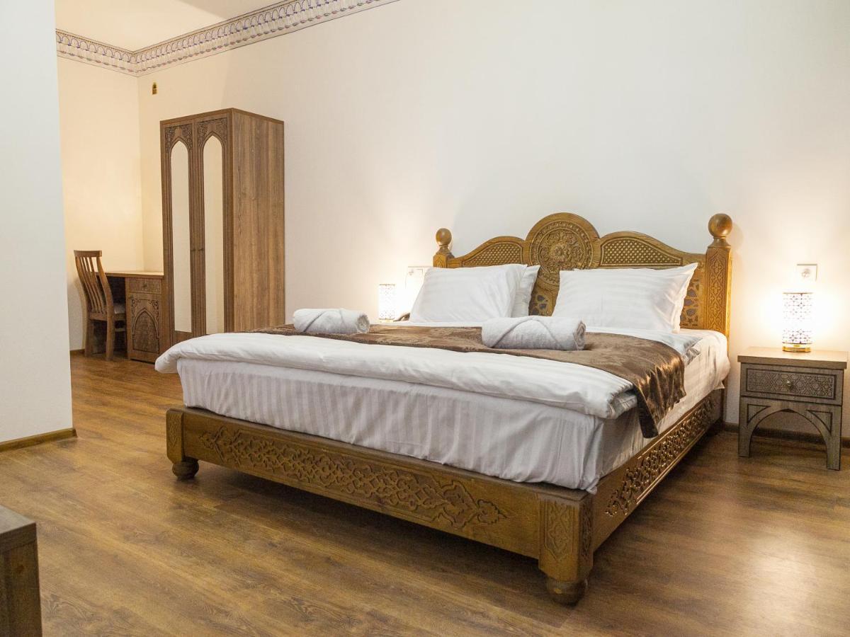 Royal Bukhara Hotel Luaran gambar